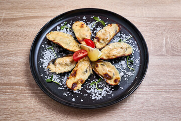 Baked Mussels with Creamy Sauce