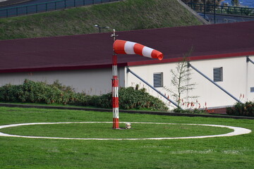 WIND INDICATOR IN WIND SLEEVE