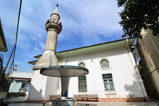 Istanbul, Turkey. April 16, 2023. The historical Kandilli Mosque in Kandilli, Istanbul, Turkey, was built by the Ottomans.