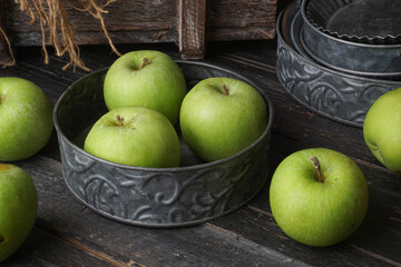 The Granny Smith apple is a tart, crisp green apple with a bright, vibrant color. Its high acidity makes it a popular choice for pies and other desserts.