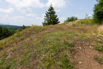 Fototapeta premium Bergbauland­schaft Vrch Mĕdník (Kupferberg)