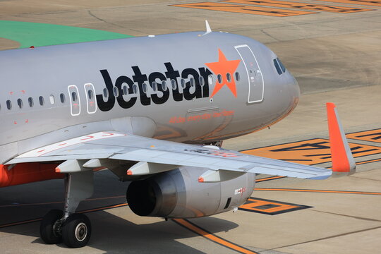Jetstar Japan (JJP,GK) Airbus A320 airliner　RJFF FUK Fukuoka Airport