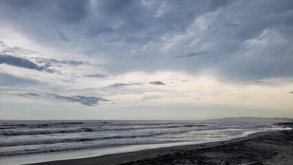 Naturaleza: universo en gris plateado 