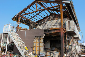 東日本大震災で津波被害を受けたアパート After Earthquake