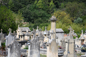 Cimeti&egrave;re de Jouques