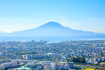 秋の高倉展望台から見た桜島と景色　鹿児島県姶良市　Sakurajima and the scenery seen from Takakura Observation Deck in autumn. Kagoshima Pref, Aira City.