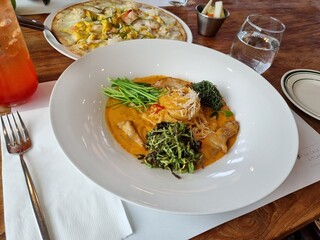 Tomato sauce and whipped cream. rose pasta