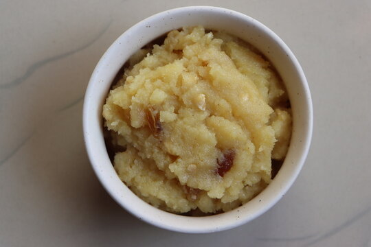 Pineapple shira, Suji ka halwa or rava sheera, ndian sweet dish