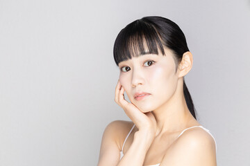 女性　スキンケアイメージ