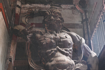 運慶・快慶によって彫られた東大寺南大門の金剛力士像