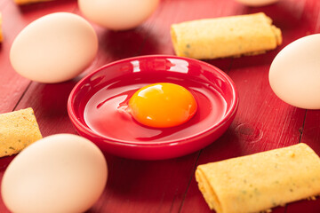 Egg roll ，A Chinese snack: Chicken rolls biscuits