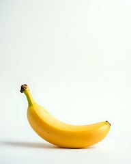 image d'un lot de deux bananes qui sont réunies par leur queue
