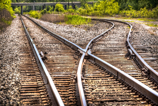 Railroad  track Switch Direction and Merge into shipping customer spurs