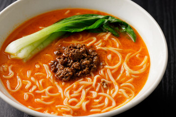 担々麺　Dandan noodles