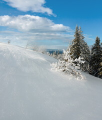 Obraz premium Winter mountain snowy landscape