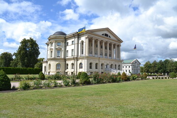 The Rozumovsky Palace in Baturyn is an elegant Baroque-style residence, featuring symmetrical architecture, grand columns. Built in the 18th century, it reflects the grandeur of Ukraine&rsquo;s noble past.