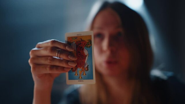 Tarot reader makes a spread