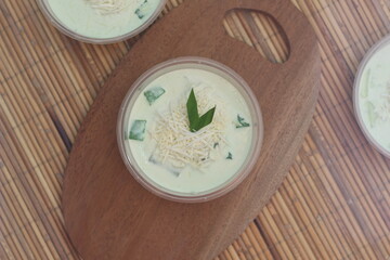 Delicious Creamy Pandan Dessert with Cheese Topping