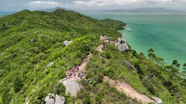 Mirante do Morro do Macaco - Bombinhas, Santa Catarina, Brazil