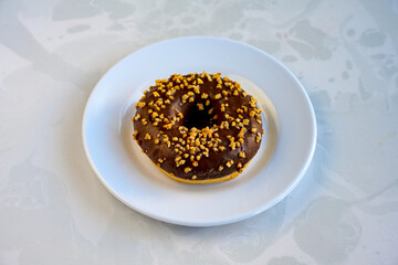 Donuts photoshoot. Food photography and editing. Cilekli, muzlu, Cikolatali donut.