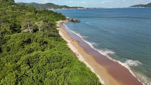 Cardoso Beach, Costeira de Zimbros Trail - Parque Natural Municipal Costeira de Zimbros - Bombinhas, Santa Catarina, Brazil