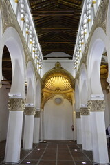 La Luz de Mesquita Del Cristo em  Toledo - Espanha