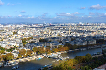 Obraz premium Aerial View of Paris highlighting the Seine River and the stunning cityscape of the metropolis