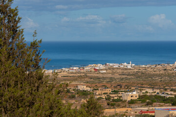Obraz premium Seaside landscape of the Moroccan countryside seen from along the road In the Agadir region