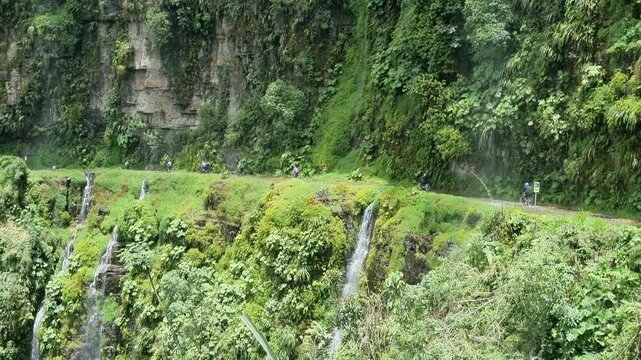 famous death road in the bolivian jungle