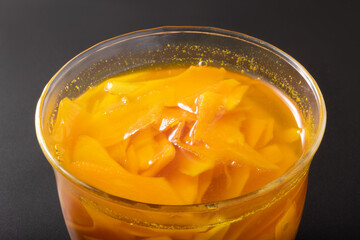 生秋ウコンのガリ（ハチミツ酢漬け）