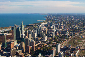 Fototapeta premium Chicago panorama and Lake Michigan - view to the southe from the top of Willis Tower