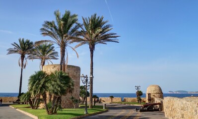 ville et port d'Alghero en Sardaigne, Italie