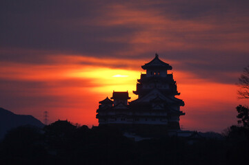 殿様の居城と朝焼け