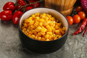 Sweet canned ripe corn grain