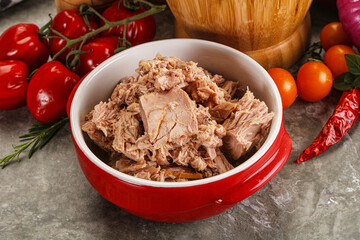 Canned tuna fish for salad