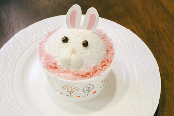 ウサギを模したレアチーズケーキ