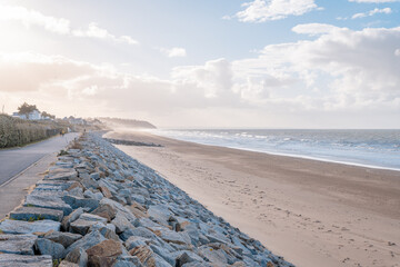 Discovering the beaches of Jullouville, located very close to Granville, a tourist resort renowned...