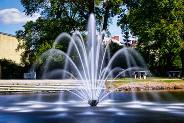 Niesamowita parkowa fontanna © Fotografia1979