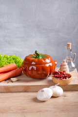 Ceramic baking dish in the shape of a pumpkin, brown