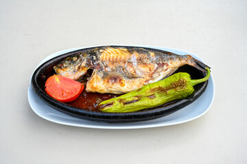 Fried Anchovies (Turkish Name: Hamsi Tava) .Hamsi, istavrit, sardalya tava. Balik kizartma. Izgara cipura levrek, palamut  yesil salata.