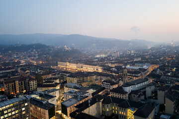 Obraz premium Views of the city of Turin at sunset from the dome of the Mole Antonelliana