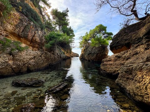 River between rocks.