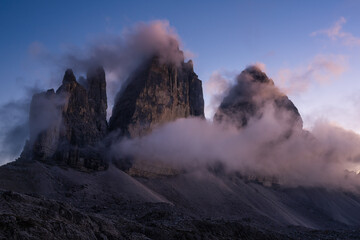 Fototapeta premium Tre Cime di Lavaredo at sunset