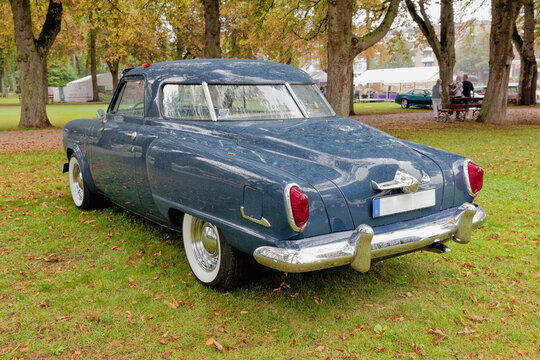 Alter Studebaker Champion auf einer Ausstellung in Bad Neuenahr, Deutschland, am 17.08.2024