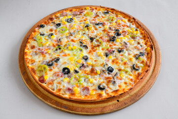 Traditional Turkish cuisine. Pizza, pita, pidesi, sucuk, hummus, kebab. Many dishes on the table. Serving dishes in restaurant. Margherita,  mix, formaggi, veggie karisik pizza. Top view, flat lay