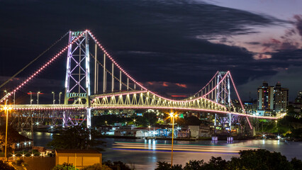 Florianópolis ponte Hercílio Luz anoitecer  Santa Catarina Brasil Florianopolis iluminação 