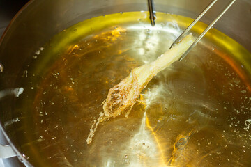 天ぷらを揚げる -2