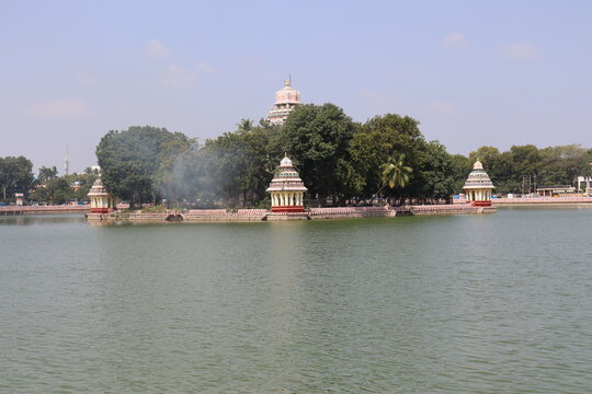 Teppakulam Brims with Water- A Rare Sight in Madurai