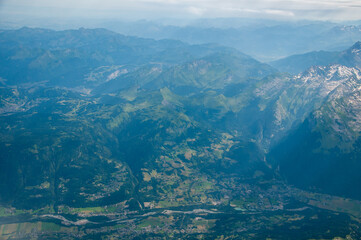 スイスジュネーブ近郊の美しい空撮風景