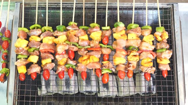 Let's grill some barbecue and eat it.